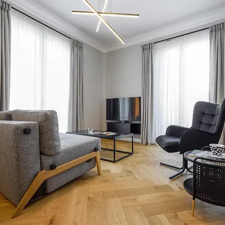 King By Luxlikehome *