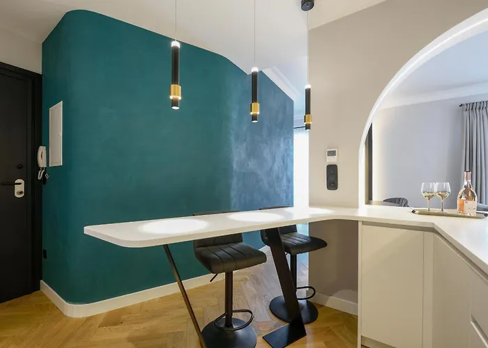 Apartment King By Luxlikehome Thessaloniki