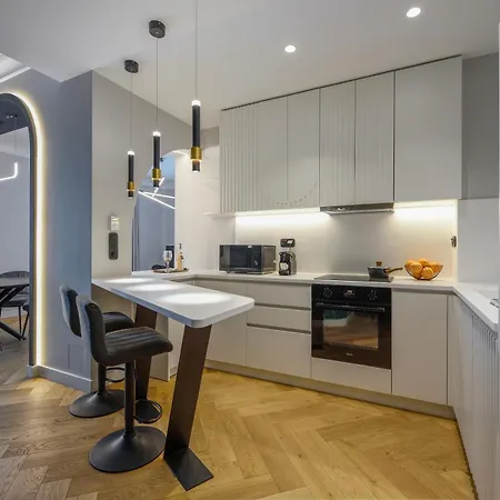 아파트 King By Luxlikehome *